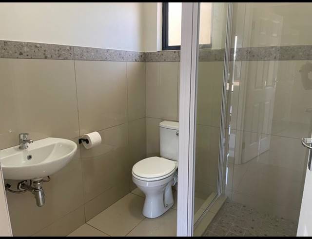 BUSINESS PROPERTY TO RENT IN EASTBURY